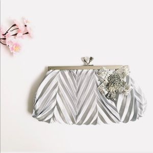 effortless evening clutch